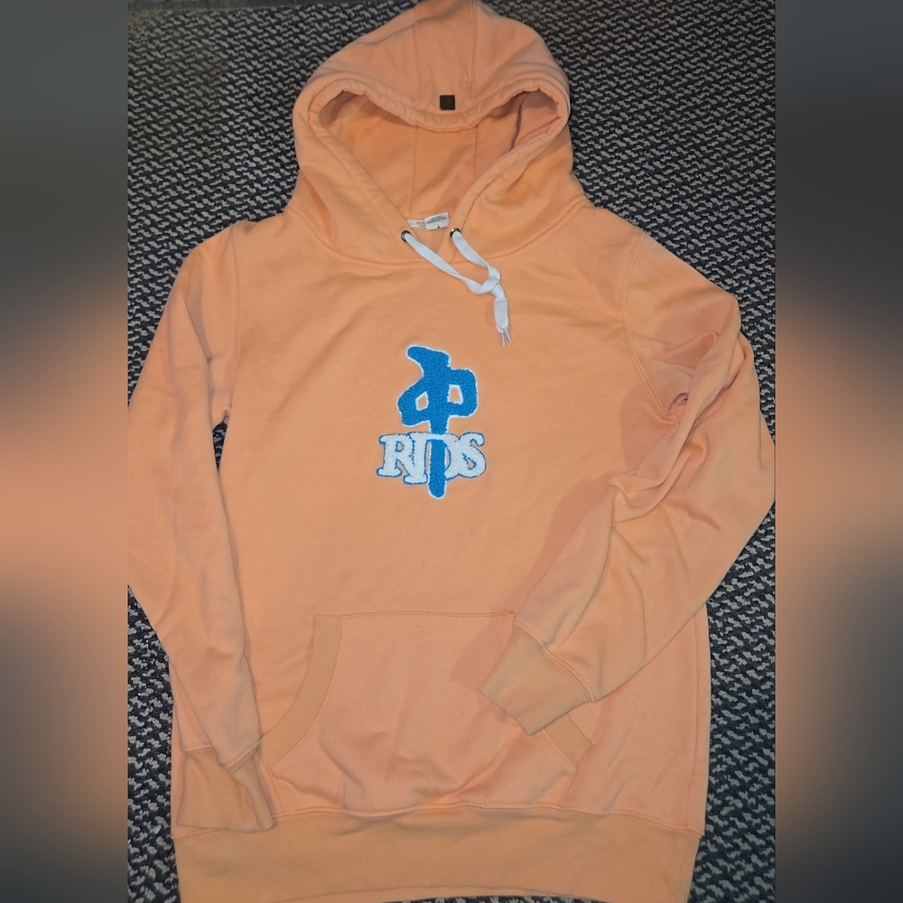 Rds Ladied Peach Sweater Size Small